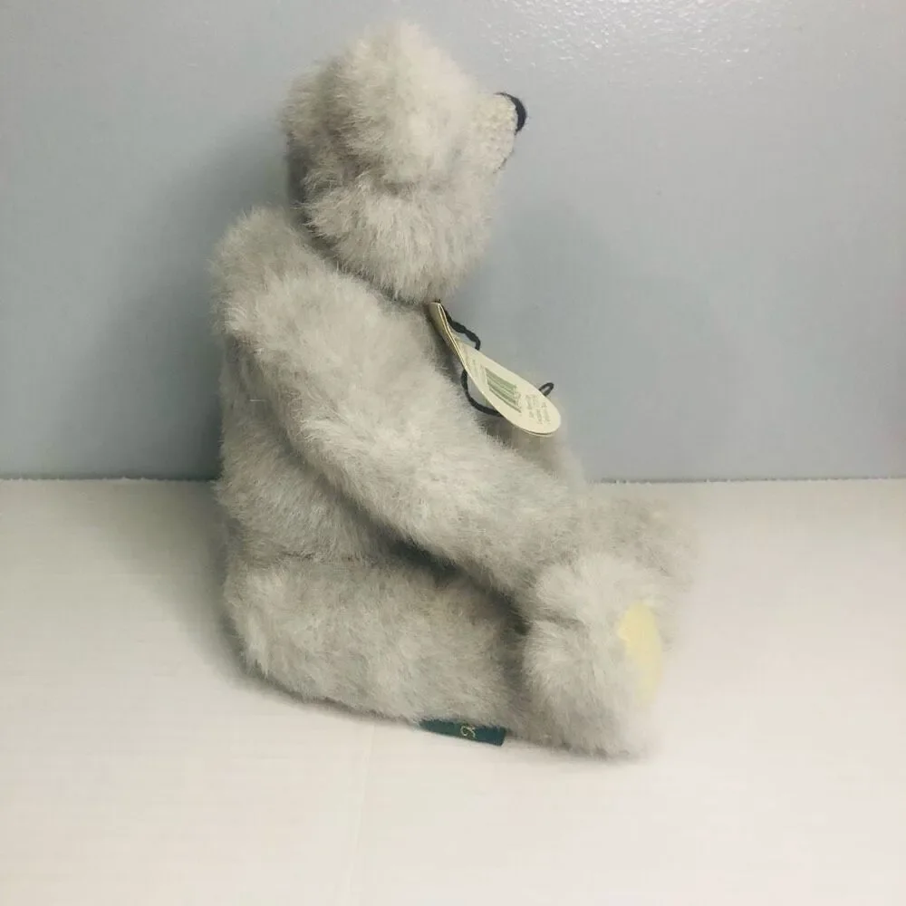 mary meyer grn mountain bears Killington 1993 carol carini design light grey bea